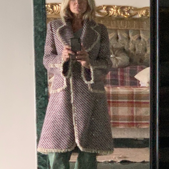 Coat - Picture 3 of 10